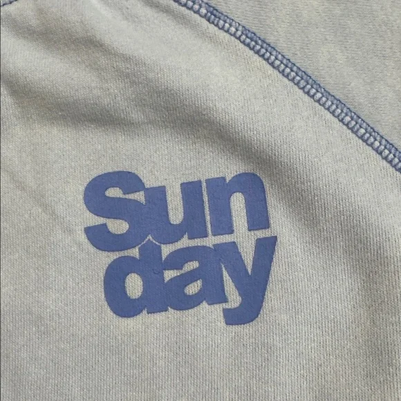 billabong sweatshirt size xl blue with sun day print. excellent condition. - Picture 3 of 7